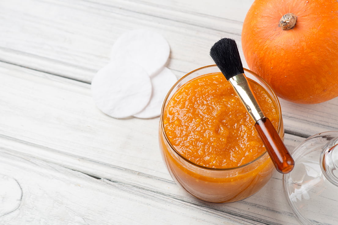Should-You-Put-Pumpkin-on-Your-Face-Exploring-the-Pros-and-Cons-of-DIY-Skincare